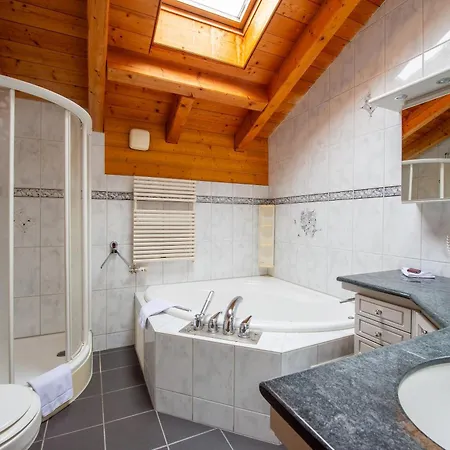 Grindelwalderhof Hotell 3*