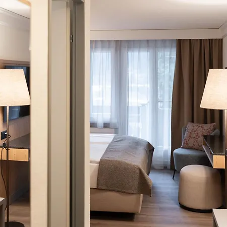 Grindelwalderhof 3*